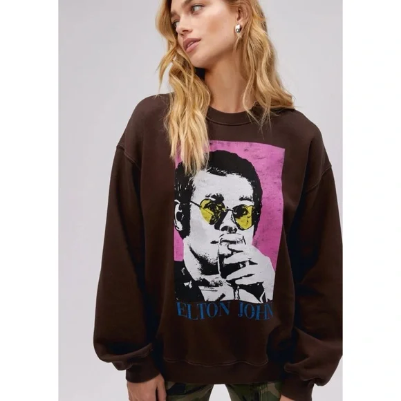 NWOT DAYDREAMER Elton John Heart Glasses BF Crew Coffee Quartz Sweatshirt Size M - Picture 12 of 13